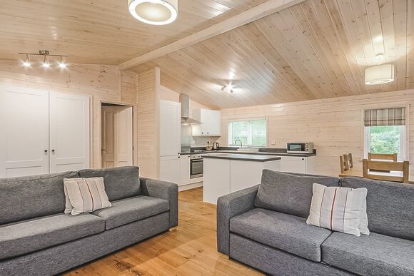 Haddon Classic Vogue 3 Spa - Darwin Forest, Matlock