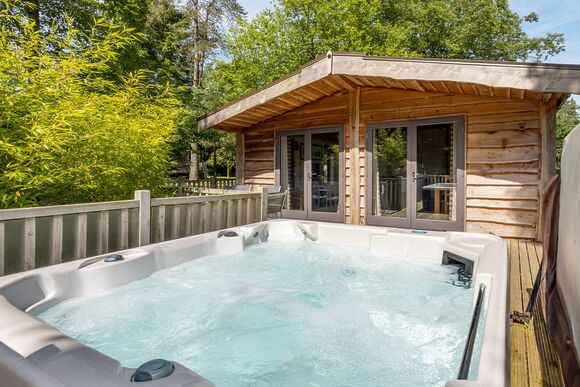 Chatsworth Elite Vogue 3 Spa - Darwin Forest, Matlock