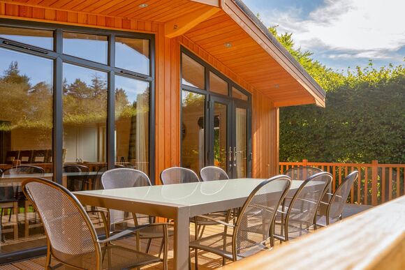 Chatsworth Elite Vogue (S) 4 - Darwin Forest, Matlock