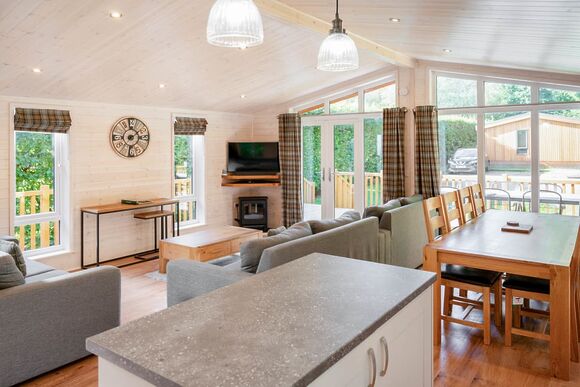 Chatsworth Elite Vogue (S) 4 - Darwin Forest, Matlock