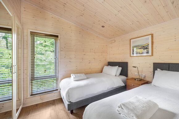 Chatsworth Elite Vogue 2 Spa (Pet) - Darwin Forest, Matlock