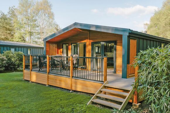 Meadow Exclusive 1 Spa Pet - Darwin Forest, Matlock