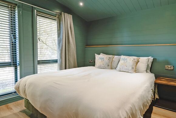 Meadow Exclusive 1 Spa Pet - Darwin Forest, Matlock