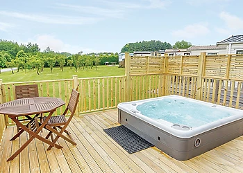 Comfort Hot Tub