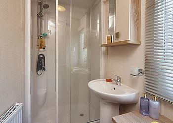Comfort Plus Lodge Hot Tub