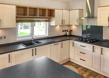 Comfort Plus Lodge Hot Tub 4 - Dartmoor View, Okehampton