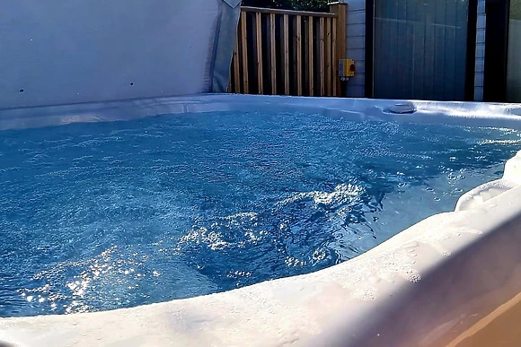 Superior Holiday Home Hot Tub 