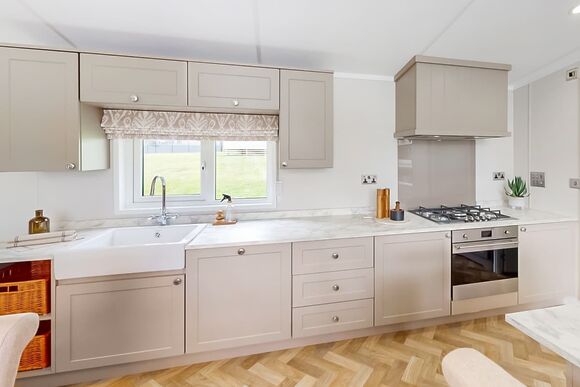 Comfort Plus Lodge 6 Hot Tub - Dartmoor View, Okehampton