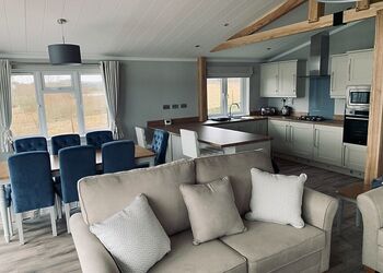 Signature Lodge Hot Tub 9 - Delamere Lake Sailing and Holiday Park, Delamere Forest