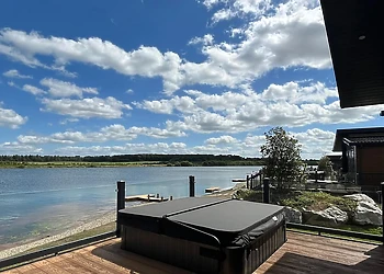 Signature Lodge Hot Tub 7 