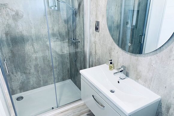 Luxury Lodge Hot Tub 6 - Delamere Lake Sailing and Holiday Park, Delamere Forest