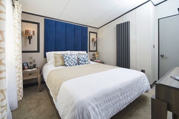 Signature Holiday Home 4 Hot Tub - Delamere Lake Sailing and Holiday Park, Delamere Forest