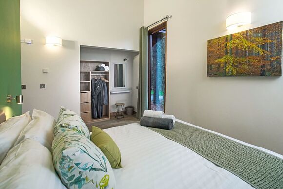 Golden Oak 3 - Delamere Forest Lodges, Frodsham