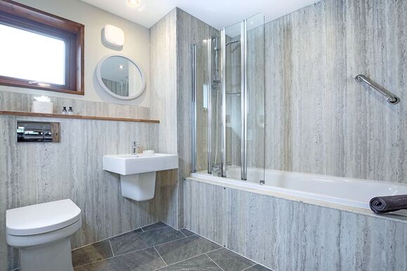 Silver Birch 3 (Double) Pet - Delamere Forest Lodges, Frodsham