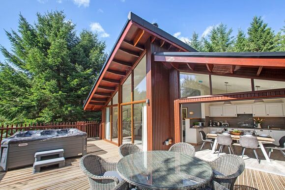 White Willow Premium 2 - Delamere Forest Lodges, Frodsham