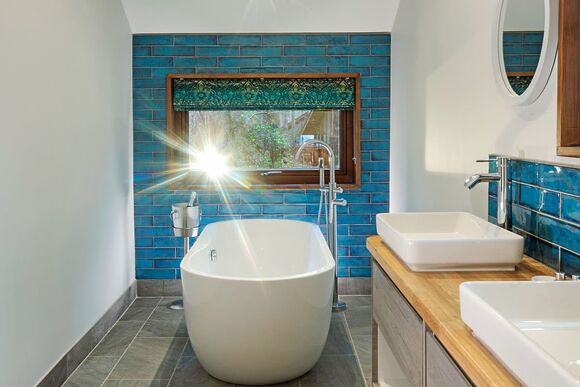 Golden Oak Hideaway - Delamere Forest Lodges, Frodsham