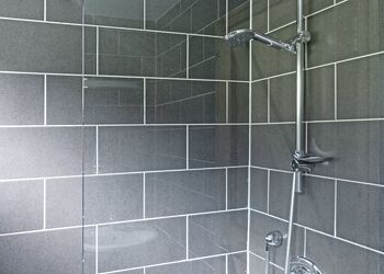 Classic Golden Oak 2 (Pet) - Deerpark Forest, Liskeard