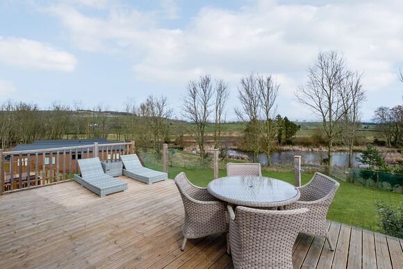 The Lake House - Docker Holiday Park, Carnforth