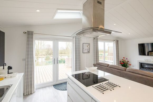 The Lake House - Docker Holiday Park, Carnforth