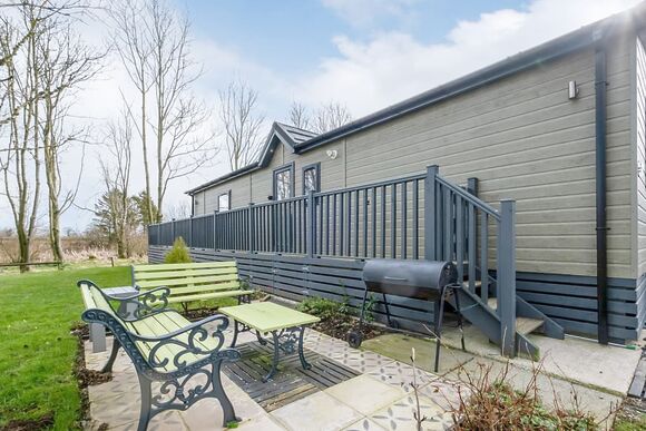 Wine Down Retreat - Docker Holiday Park, Carnforth