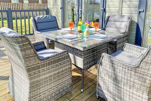 Wine Down Retreat - Docker Holiday Park, Carnforth