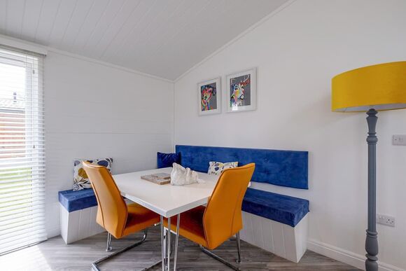 Wine Down Retreat - Docker Holiday Park, Carnforth