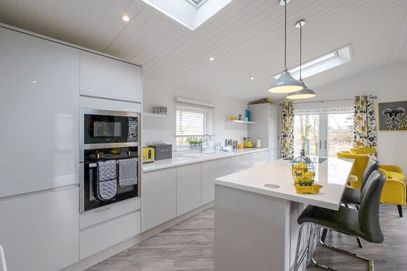 Wine Down Retreat - Docker Holiday Park, Carnforth