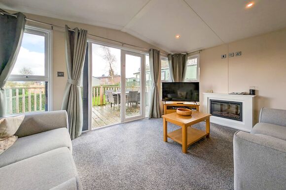 Retreat 21 - Docker Holiday Park, Carnforth