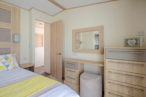 Platinum 3 Caravan with Decking - Dovercourt, Dovercourt 