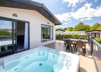 Deluxe Plus Lodge 3 HT Pet Friendly - Doublebois, Liskeard