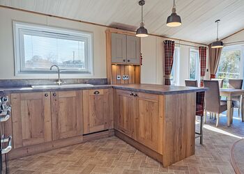 Elite Spa Lodge 3 No Pets - Doublebois Lodge Escape, Looe