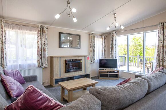 Deluxe Plus Lodge 3 HT Pet Friendly - Doublebois, Liskeard