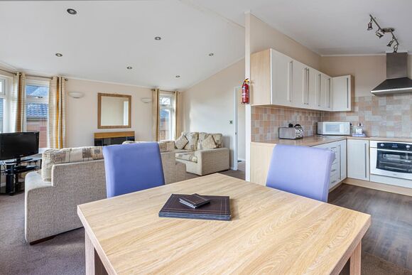 Classic Lodge 2 - Doublebois Lodge Escape, Looe