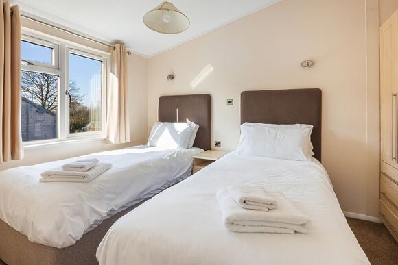 Classic Lodge 2 - Doublebois Lodge Escape, Looe