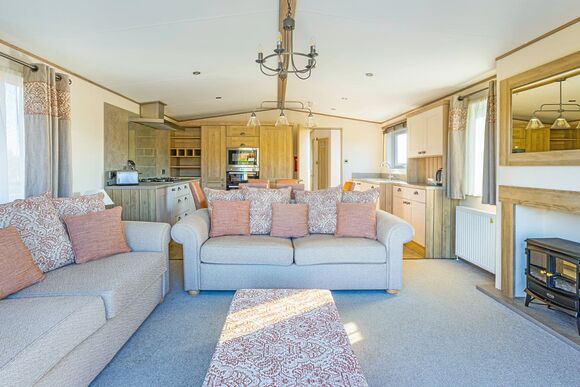 Premier Spa Holiday Home 3 No Pets - Doublebois Lodge Escape, Looe