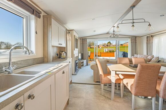 Premier Spa Holiday Home 3 No Pets - Doublebois Lodge Escape, Looe