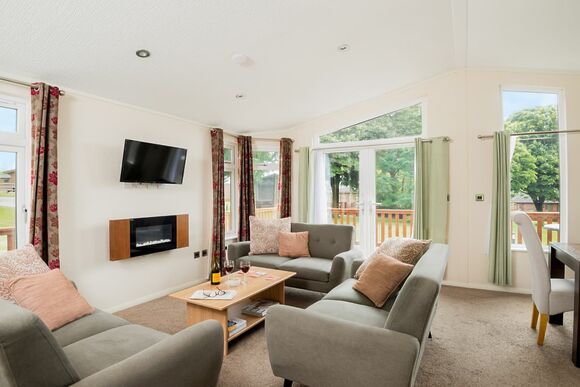 Premier Spa Lodge 2 - Doublebois Lodge Escape, Looe