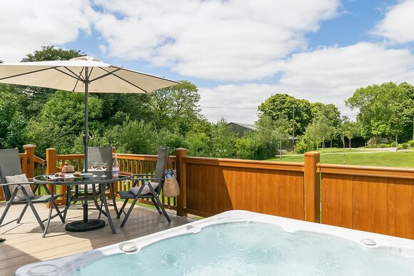 Premier Plus Spa Lodge 3 - Doublebois Lodge Escape, Looe