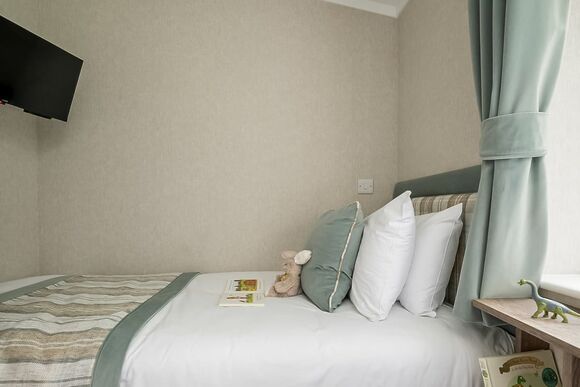 Elite Spa Holiday Home 2 - Doublebois Lodge Escape, Looe