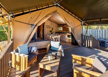 Safari Tent 1 Kingfisher - Dovestone Holiday Park, Greenfield