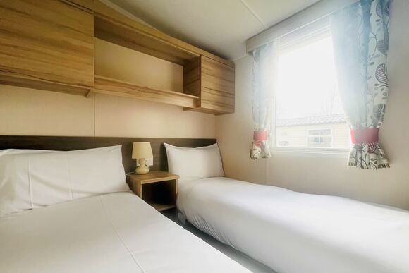 Premier Robin B4 - Woodovis Park, Tavistock