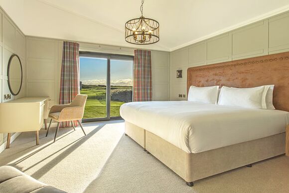 Dundonald - Dundonald Lodge Retreat, Troon