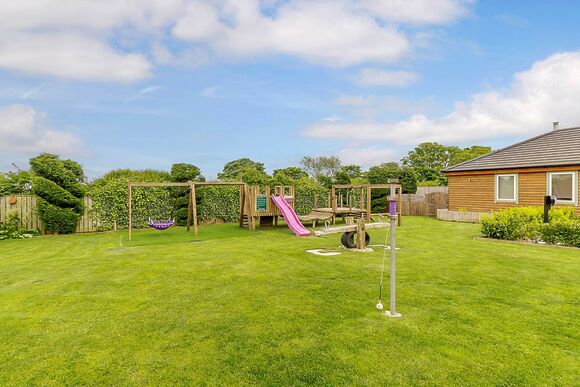 Little Owl Lodge - Durham Coastal Lodges, Haswell, Nr Durham