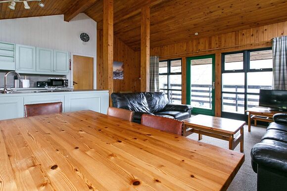 Loch Earn Lodge - Lochearnhead Loch Side, Lochearnhead, Perthshire