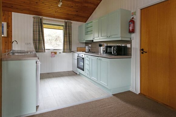 Loch Earn Lodge - Lochearnhead Loch Side, Lochearnhead, Perthshire