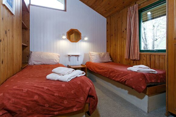 Loch Earn Lodge - Lochearnhead Loch Side, Lochearnhead, Perthshire