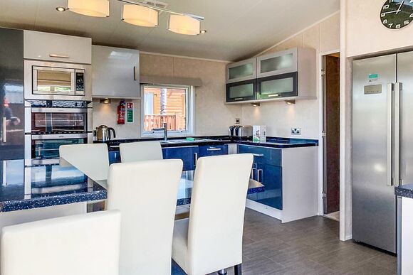 Luxury Holiday Home 4, Superior Holiday Home 4 - Edgeley Holiday Park, Albury, Guildford