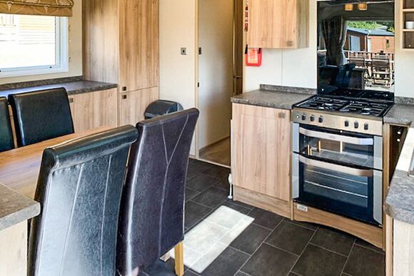 Superior Holiday Home 4, Luxury Holiday Home 4 - Edgeley Holiday Park, Albury, Guildford