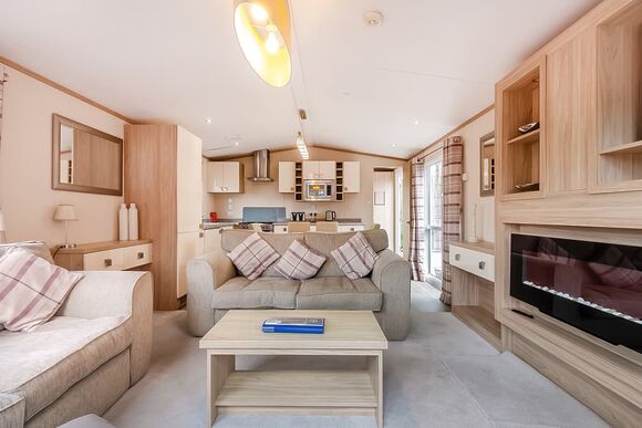 Superior Holiday Home 6 - Edgeley Holiday Park, Albury, Guildford