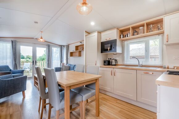 Comfort Holiday Home 4 (Pet) - Edgeley Holiday Park, Albury, Guildford